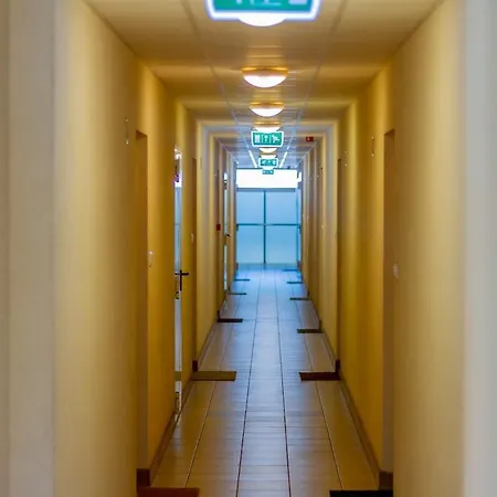 Cozy Buda - Ac - Sleeps 4 - Easy Access To Center Lägenhet Budapest