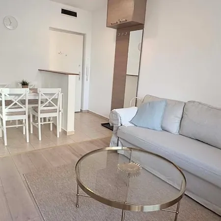 Cozy Buda - Ac - Sleeps 4 - Easy Access To Center Διαμέρισμα